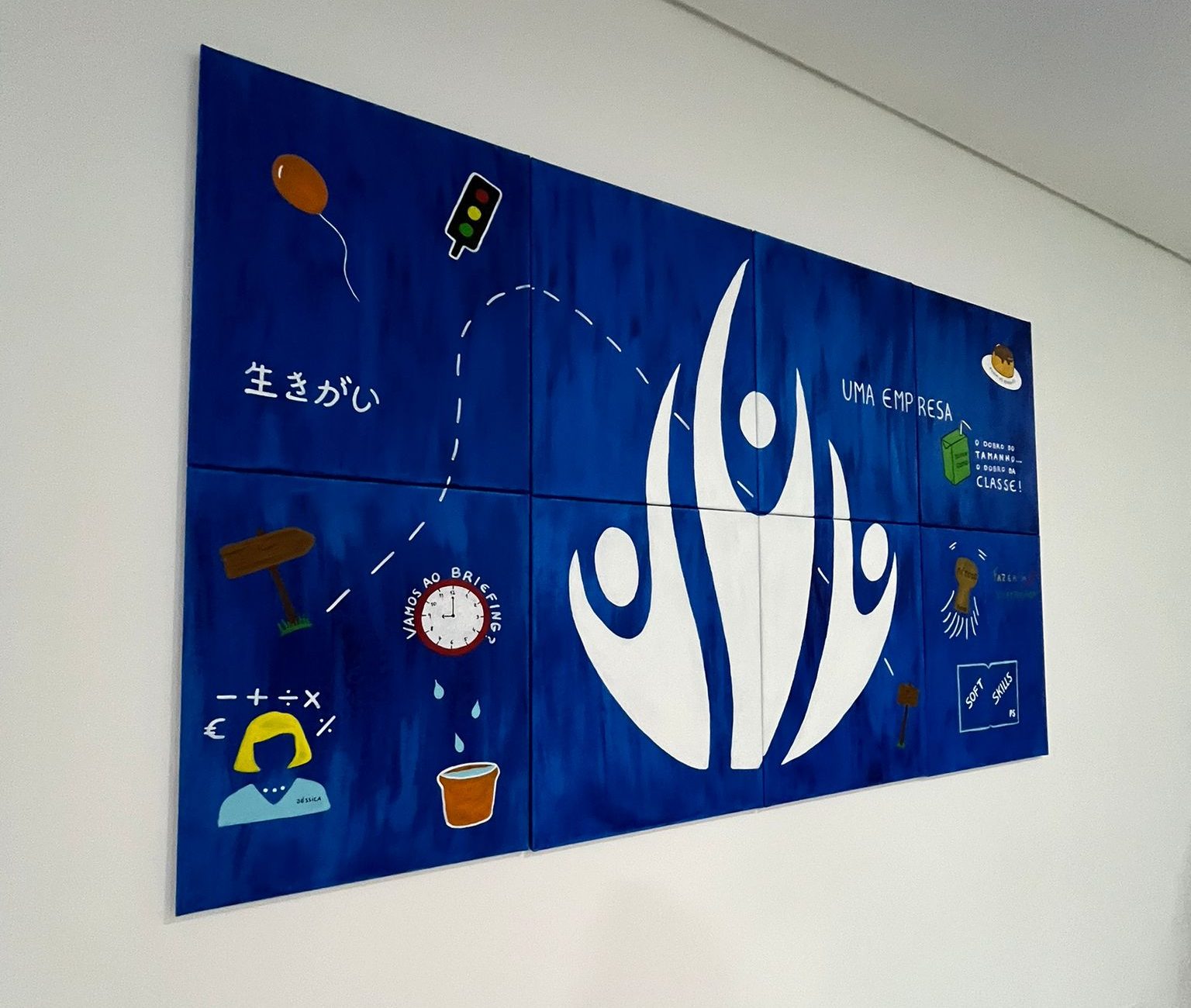 Um dos nossos team building é a atividade de big picture, onde cada elemento pinta uma parte